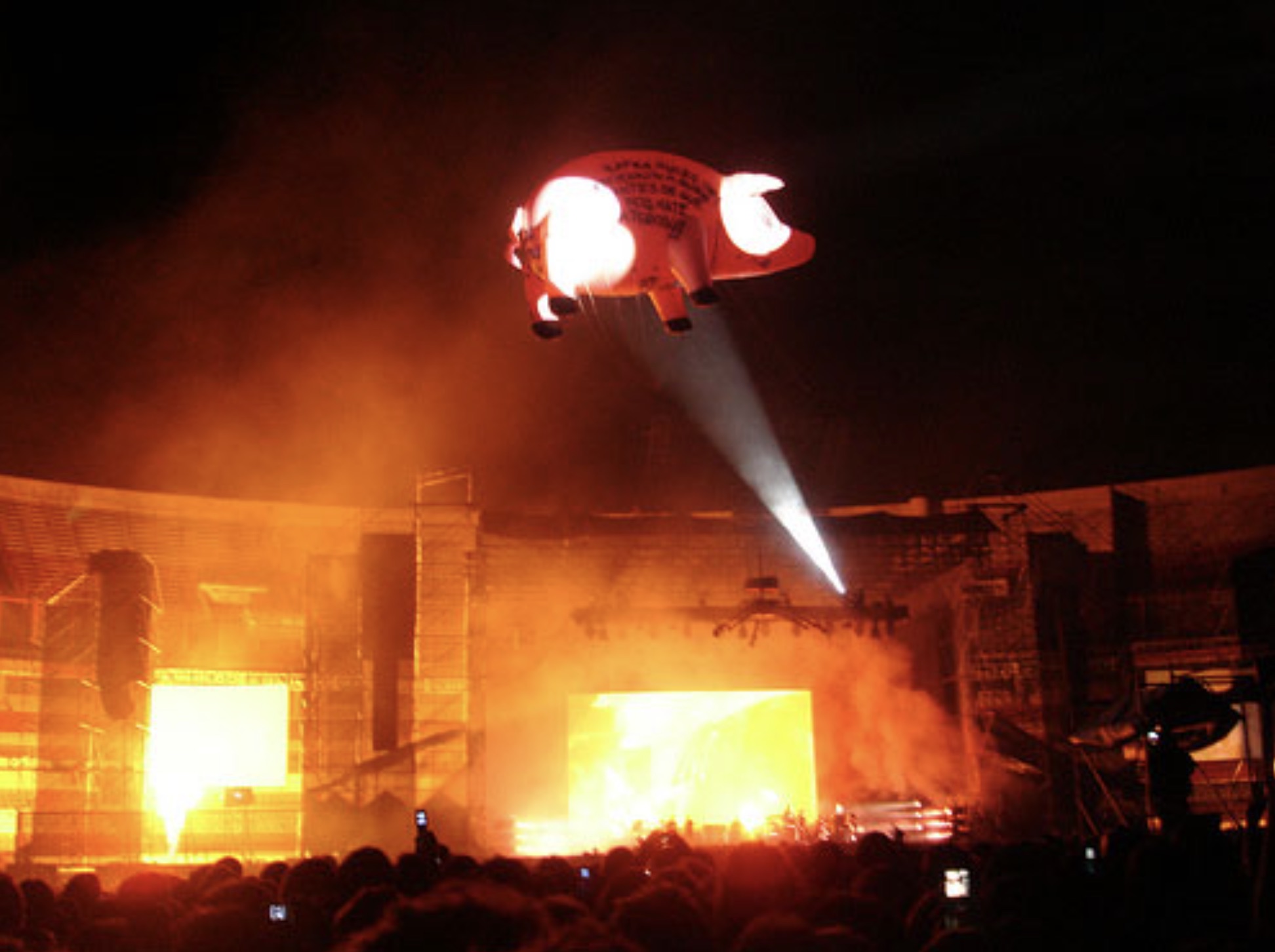 Pig flying over a Floyd Concert